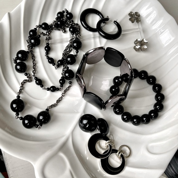BLACK SILVER MIXED|Metal Acrylic Jewelry Lot|Mix & Match - Picture 10 of 12